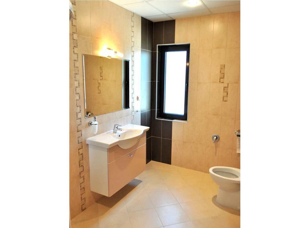 Yustina Villas Guest House Habitación foto